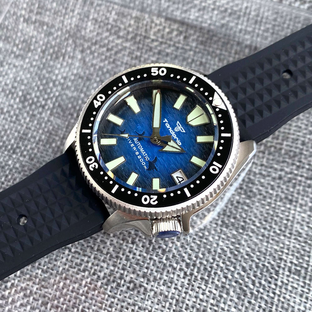 37mm Tandorio 200m Diving NH35 - đánh giá và giá Rubber Strap Diver